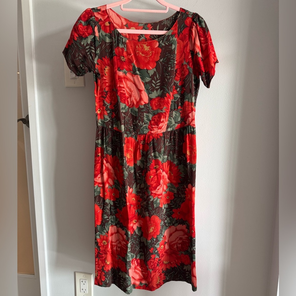 Vintage Silk Red Floral Rose Print Garden Valentines Ruffle Shoulder Midi Dress